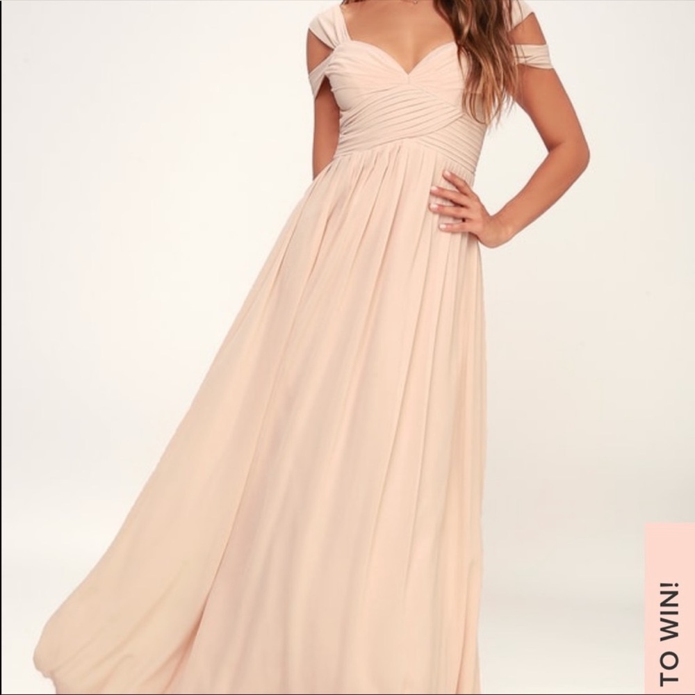 REPOSHING Lulu’s Blush maxi dress